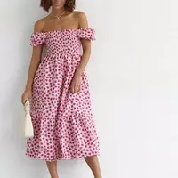 Платье в мелкие цветы с открытыми плечами - розовый цвет, M (есть размеры)